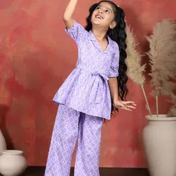 YK Girls Purple Cotton Blend Printed Kurta and Pant Set image 2