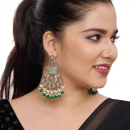 Women Click Geometric Drop Earrings image 4