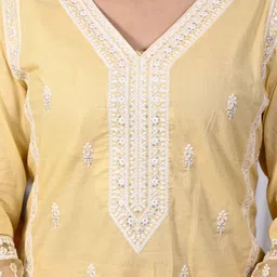 Anouk Women Ethnic Motifs Printed Regular Pure Cotton Kurta with Trousers & With Dupatta image 2