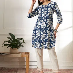 Anouk Rustic Floral Printed Round Neck Three-Quarter Sleeves Regular Straight Kurta image 3