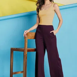 Selvia Women Solid Relaxed Fit Mid-Rise Casual Regular Trouser image 5