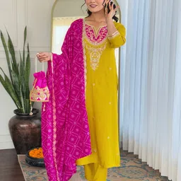JAPNAAM Women Ethnic Motifs Embroidered Regular Kurta with Trousers & With Dupatta-picture-20