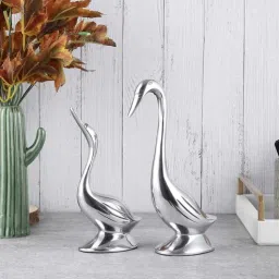 Couples Swan Kissing Bird Silver Aluminium Figurine-image-90