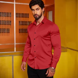 zartha Men Regular Fit Solid Spread Collar Casual Shirt image 3