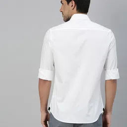 eviqe Men Regular Fit Solid Spread Collar Casual Shirt image 4
