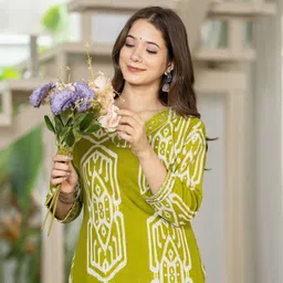 prisca Women Pure Cotton Kurta Pant Set image 3