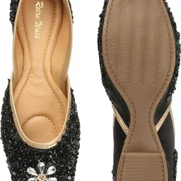 retro walk Mojaris For Women image 5