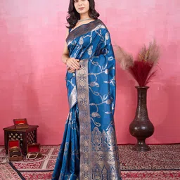 niwaa Printed, Self Design, Floral Print, Embellished, Woven Kanjivaram Silk Blend, Jacquard Saree image 4