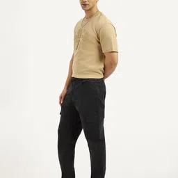 levi's Men Regular Fit Black Cotton Blend Trousers image 4