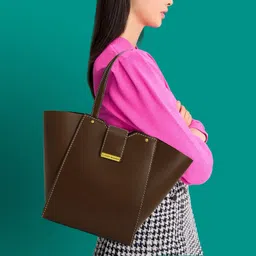 classy women Women Brown Shoulder Bag image 2