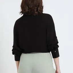 dl woman Women Oversized Fit Solid Spread Collar Casual Shirt image 3