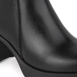 roadster Women Brown Square toe & Block heel Chelsea Boots Boots For Women image 5