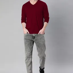 nilan Men Solid V Neck Cotton Blend Maroon T-Shirt image 3