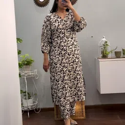 chaukas Women Viscose Rayon Kurta Palazzo Set-picture-10