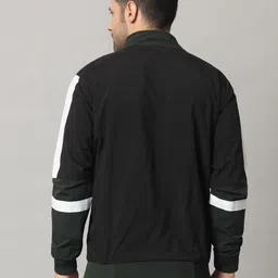KGARMENTS Colorblock Men Wind Cheater image 3