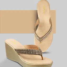 metro Women Wedges Sandal-picture-24