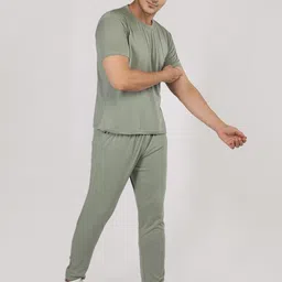 etc Tshirt Pant Co-ords Set image 2