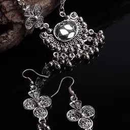 Arrabi Oxidised Metallic-Toned & White Stones-Studded & Beaded Jewellery Set image 3