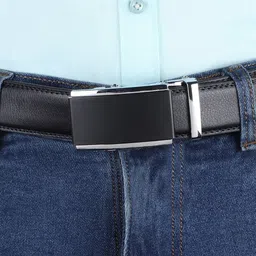 ZORO Men Textured Vegan Leather Belt image 4