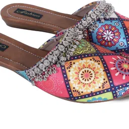 ravis Stylish and Comfortable Ethnic Mule For Women image 5