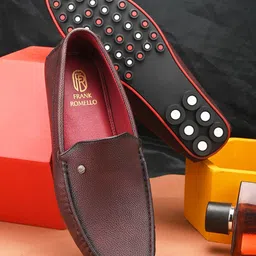 FRANKROMELLO Men Textured Lightweight Slip-On Loafers-picture-11