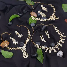 Sukkhi Set Of 3 Gold-Plated Stone-Studded & Beaded Jewellery Set image 1