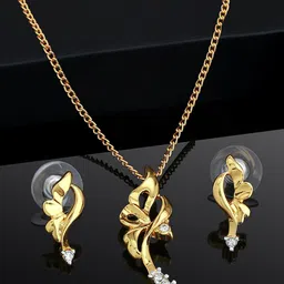 Estele Gold Plated Dazzling Pendant Set with Crystals image 1