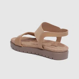 Inc 5 Women Chevron Textured Flatform Sandals image 2