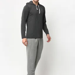 mack jonney VIMAL JONNEY Men Grey & Charcoal Solid Night suit image 3