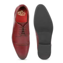 ATESBER by Inc.5 Men Textured Leather Formal Derbys image 2