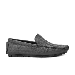 Mast & Harbour Men Textured Loafers image 3