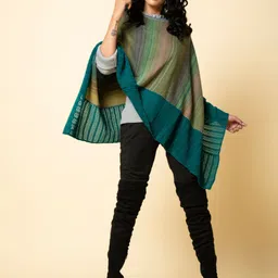 KHALEEJ Women Colourblocked Asymmetric Closure Poncho image 3