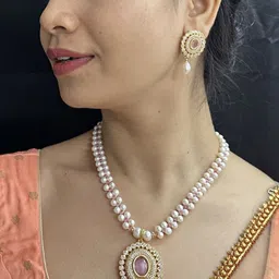 Sri Jagdamba Pearls Dealer Gold-Plated Beaded & Stone Studded Jewellery Set image 3