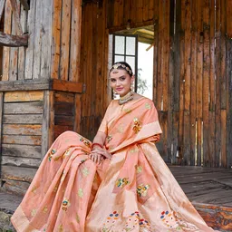 anouk rustic Anouk Peach Coloured & Green Floral Zari Pure Linen Saree image 3