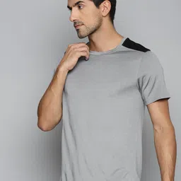 Alcis Men Charcoal & Black Colourblocked Slim Fit Running T-shirt image 3