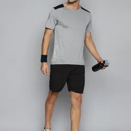 Alcis Men Charcoal & Black Colourblocked Slim Fit Running T-shirt image 5