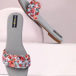 Women Flats Sandal-image-99