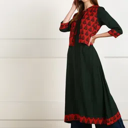shashvi Women Red & Black Ethnic Motifs Printed Kurta image 4
