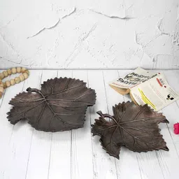 maison modern Bronze Finished Maple Platter Set image 1