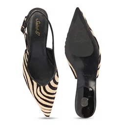 Saint G Printed Pointed Toe Leather Kitten Heeled Pumps image 5
