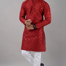 villain Men Silk Blend Kurta Pyjama Set image 5