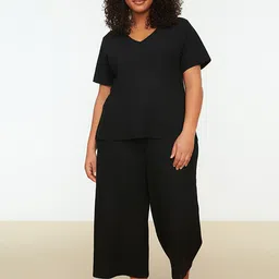Trendyol Women Plus Size Black Solid Night suit-picture-17