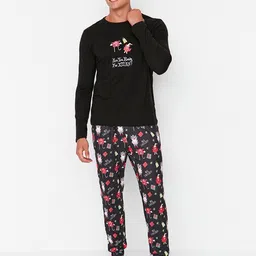 Trendyol Men Black & Red Printed Pure Cotton Night suit-picture-44