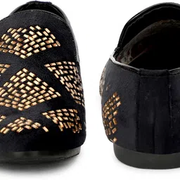 le greem Comfortable|Ultra Light Weight|Breathable Party Wear For Men image 4