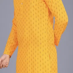 sopani Men Printed Cotton Blend Straight Kurta image 2