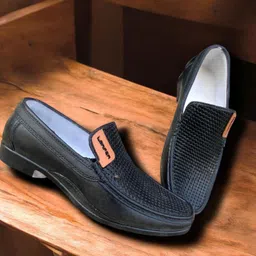 hp a-par Loafers For Men image 4