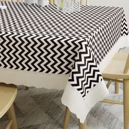 DREAM WEAVERZ Black & White Zig-Zag Striped 6-Seater Table Cover image 2