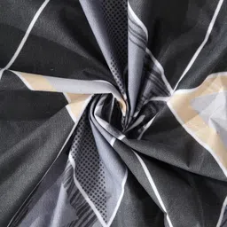 Arrabi Grey & Black Geometric Printed 8-Seater Table Cover image 3