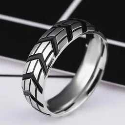 Yellow Chimes Men Silver-Toned Black Finger Ring-picture-22