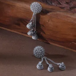 Niska Silver Metal Pair Of Earrings image 2